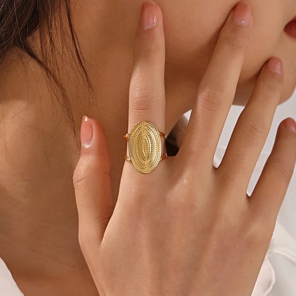 Oval chiseled stainless steel gilded with fine gold adjustable ring - Picture 5 of 5